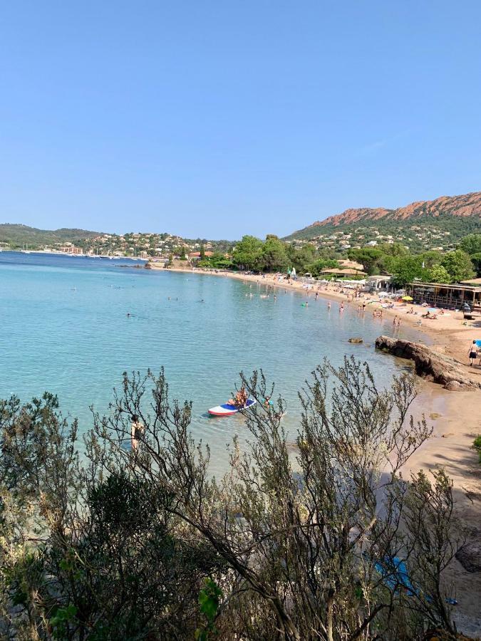 Le Petit Semaphore Saint-Raphaël Екстериор снимка